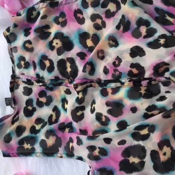 Forever 21 Sheer Pastel Cheetah High Low Size Sm - Picture 8 of 8